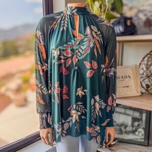 NWT-Gimmicks by Buckle, Leaf Print Mesh Henley Long Sleeve Top, Women’s X-Small